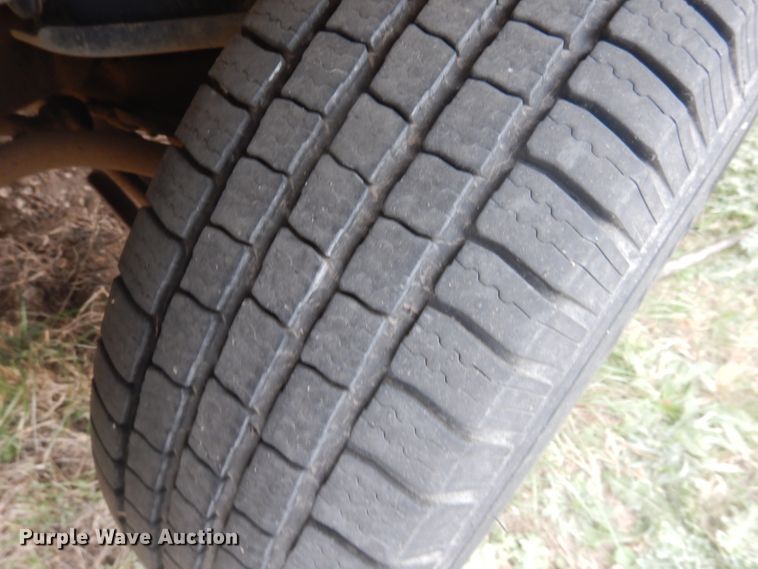 image for item HU9708 1998 Dodge Ram 1500  Quad Cab pickup truck