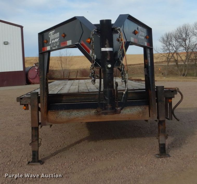 image for item HU9800 2006 Titan equipment trailer