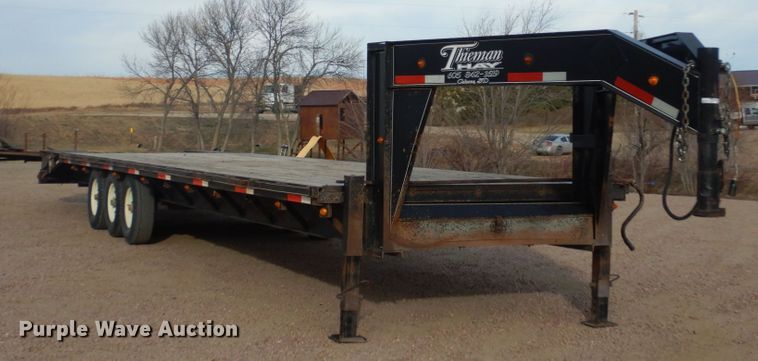 image for item HU9800 2006 Titan equipment trailer