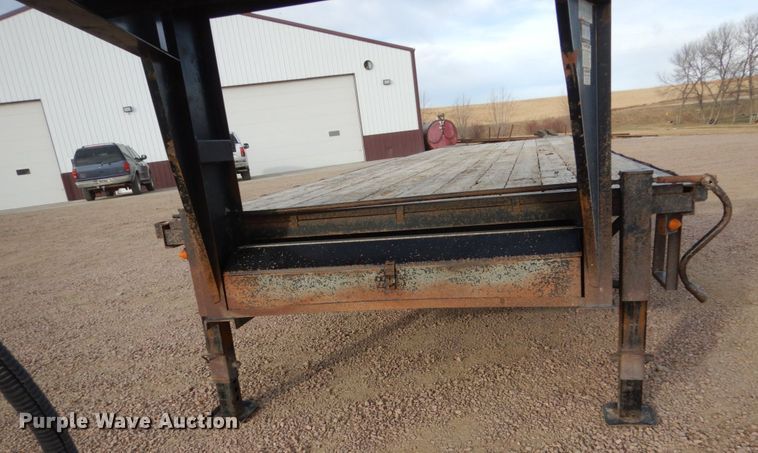 image for item HU9800 2006 Titan equipment trailer