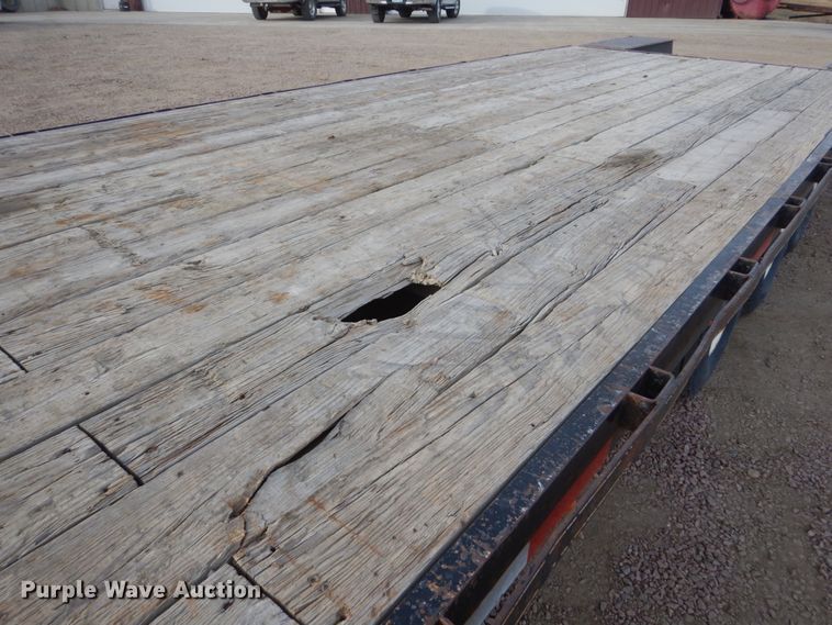 image for item HU9800 2006 Titan equipment trailer