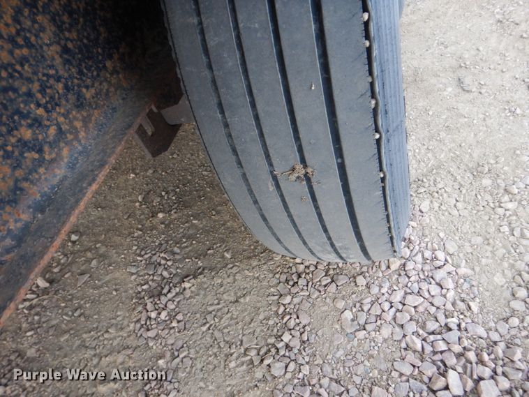 image for item HU9800 2006 Titan equipment trailer