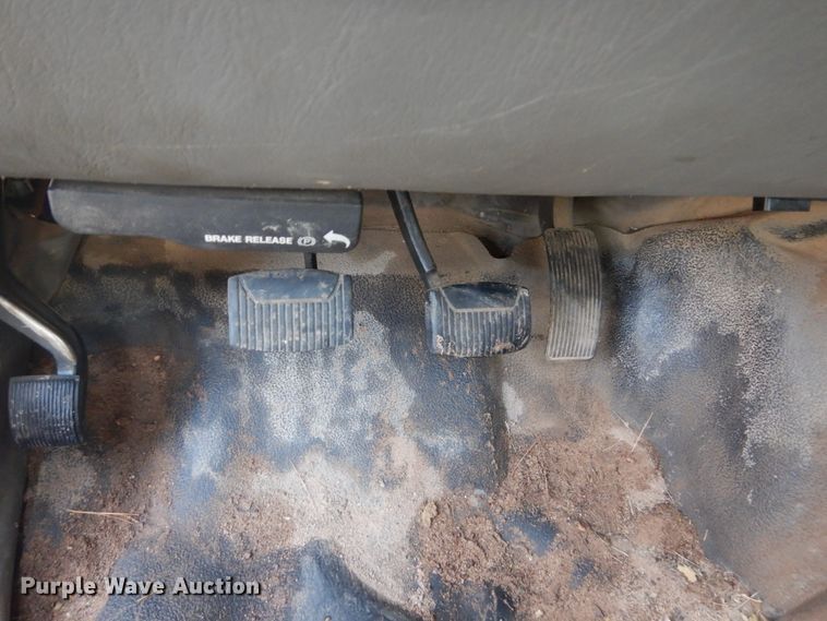 image for item HU9817 2005 Ford F450 Super Duty  dump flatbed truck