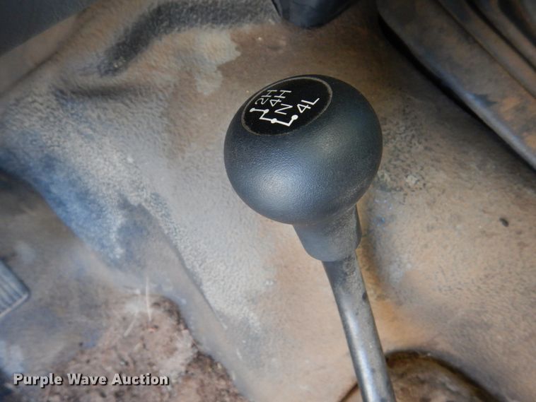 image for item HU9817 2005 Ford F450 Super Duty  dump flatbed truck