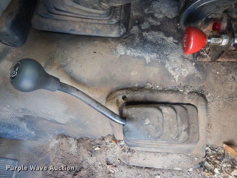 image for item HU9817 2005 Ford F450 Super Duty  dump flatbed truck