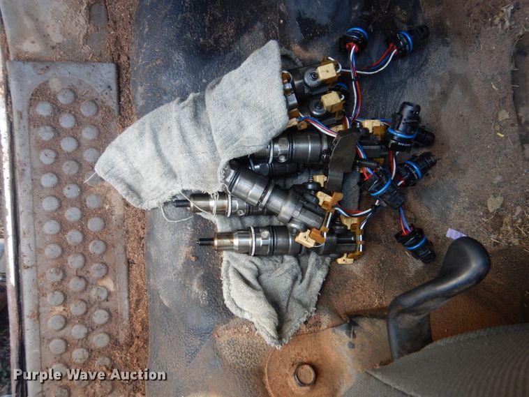 image for item HU9817 2005 Ford F450 Super Duty  dump flatbed truck