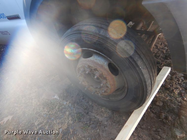 image for item HU9817 2005 Ford F450 Super Duty  dump flatbed truck