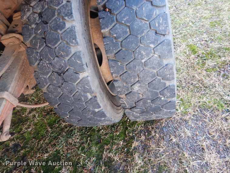 image for item HU9817 2005 Ford F450 Super Duty  dump flatbed truck