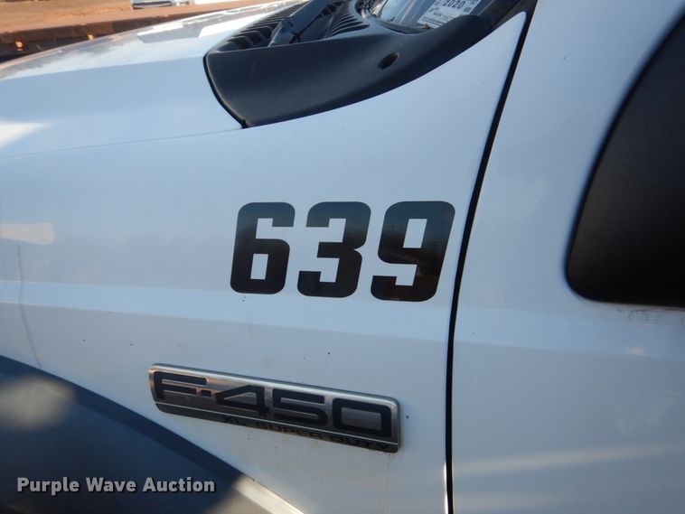 image for item HU9817 2005 Ford F450 Super Duty  dump flatbed truck