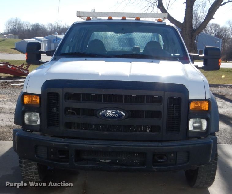 image for item HU9865 2008 Ford F550 Super Duty  Crew Cab utility truck