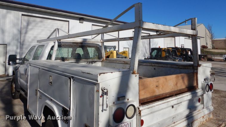 image for item HU9865 2008 Ford F550 Super Duty  Crew Cab utility truck