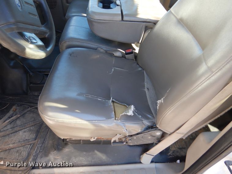 image for item HU9865 2008 Ford F550 Super Duty  Crew Cab utility truck