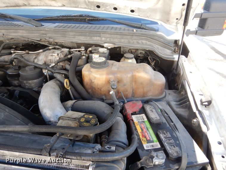 image for item HU9865 2008 Ford F550 Super Duty  Crew Cab utility truck