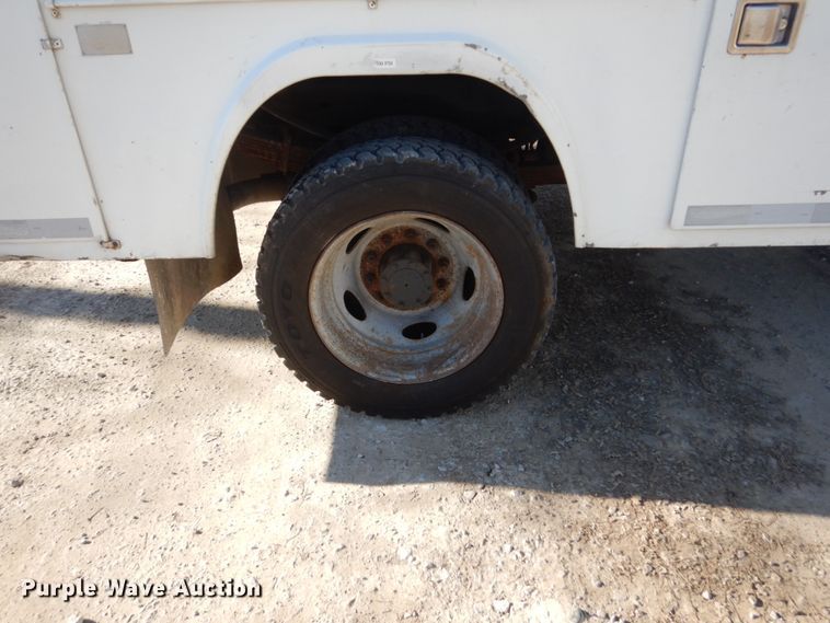 image for item HU9865 2008 Ford F550 Super Duty  Crew Cab utility truck