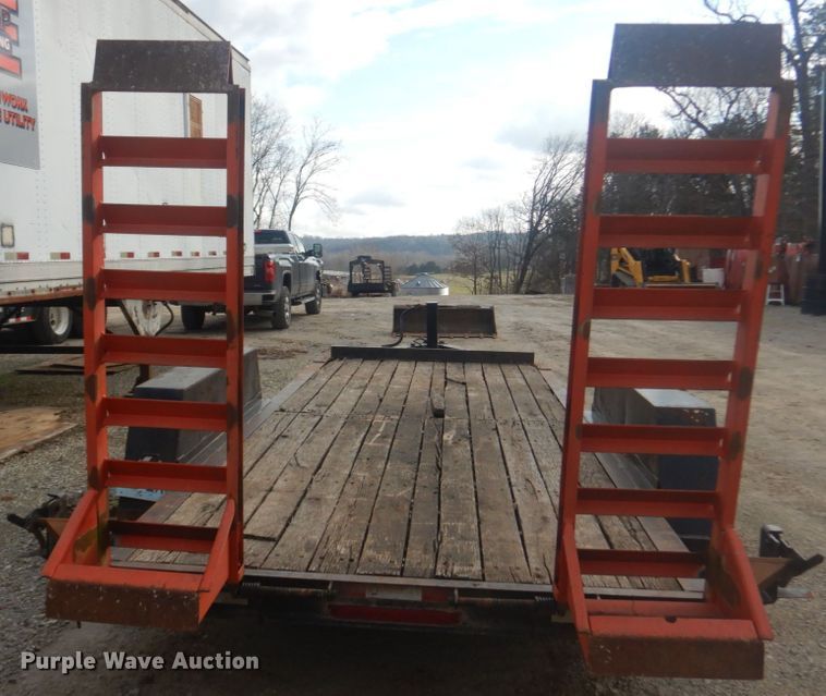 image for item HV9541 2003 Contrail C10 equipment trailer