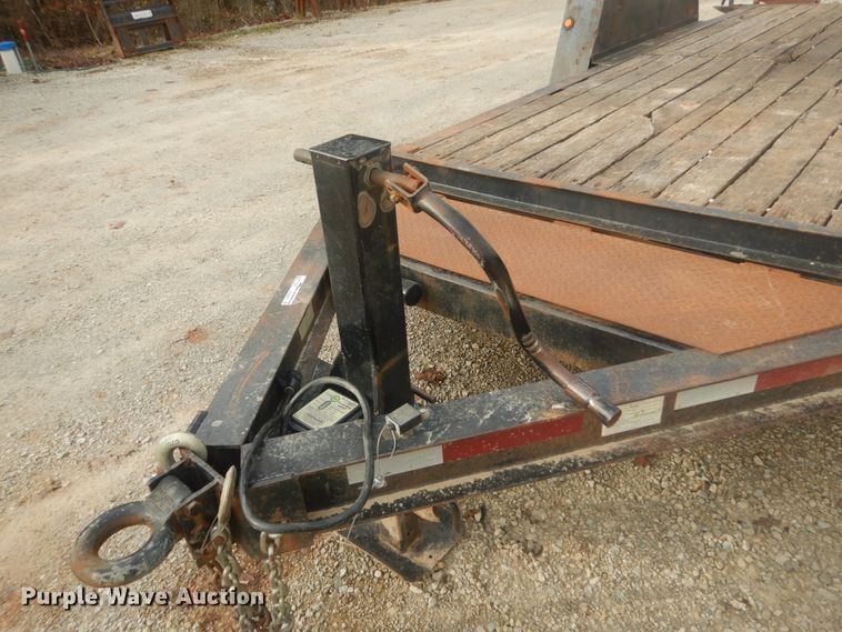 image for item HV9541 2003 Contrail C10 equipment trailer