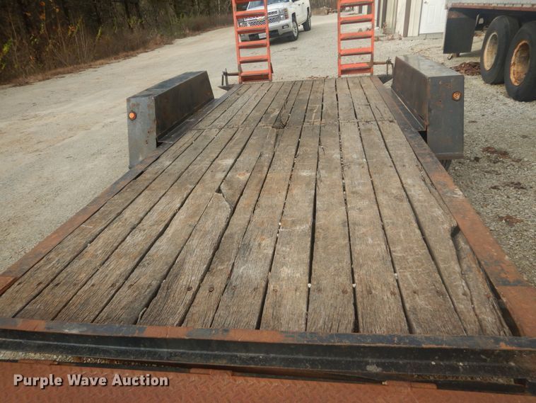 image for item HV9541 2003 Contrail C10 equipment trailer