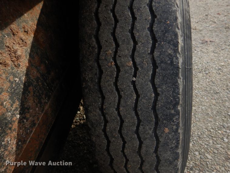 image for item HV9541 2003 Contrail C10 equipment trailer