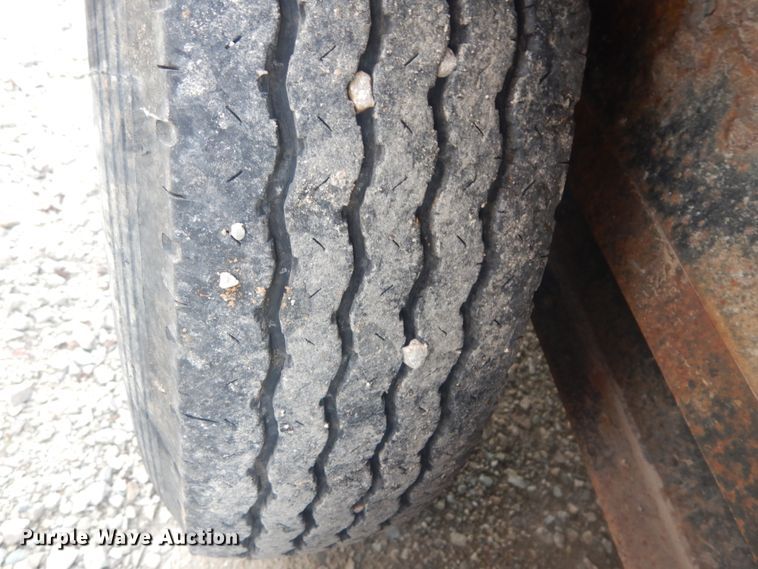 image for item HV9541 2003 Contrail C10 equipment trailer