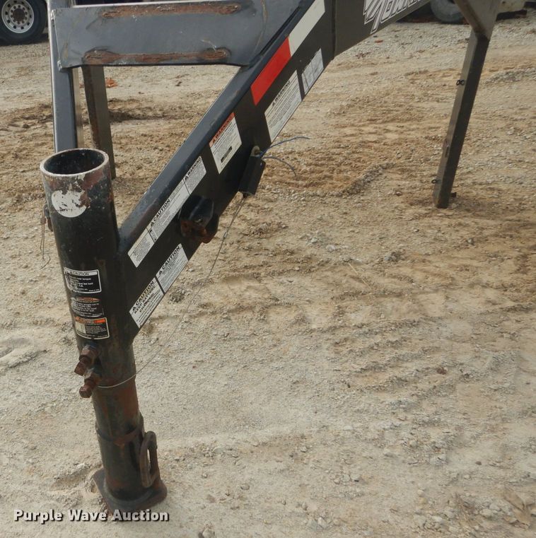 image for item HV9544 Gooseneck trailer hitch and neck