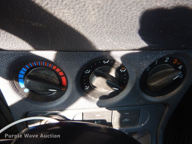 image for item HV9547 2012 Ford Transit Connect  van