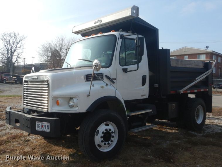 image for item HV9548 2005 Freightliner Business Class M2  dump truck