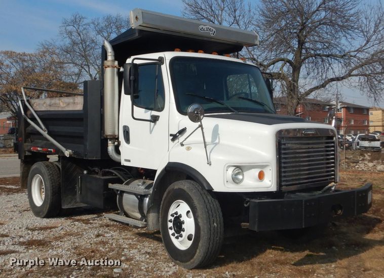 image for item HV9548 2005 Freightliner Business Class M2  dump truck
