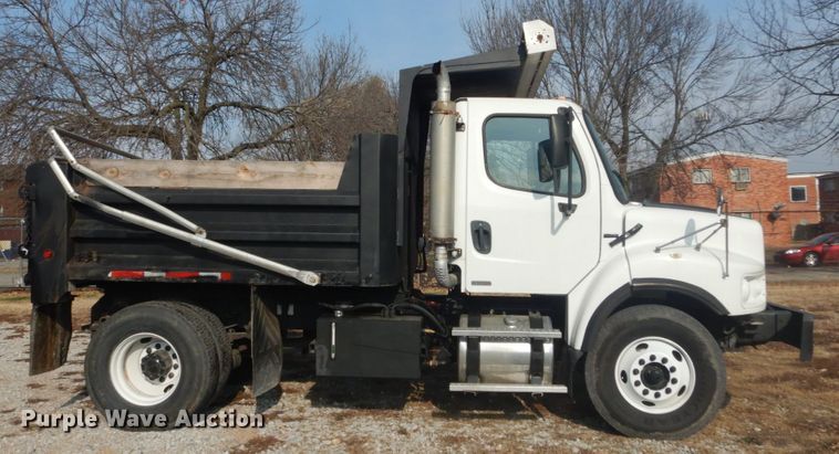 image for item HV9548 2005 Freightliner Business Class M2  dump truck