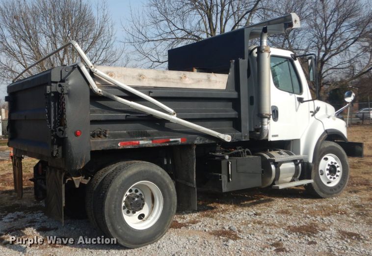 image for item HV9548 2005 Freightliner Business Class M2  dump truck