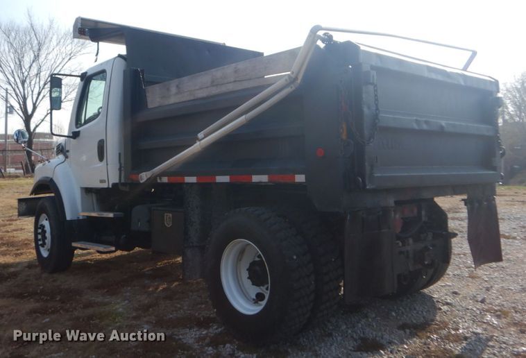 image for item HV9548 2005 Freightliner Business Class M2  dump truck