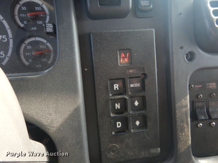 image for item HV9548 2005 Freightliner Business Class M2  dump truck