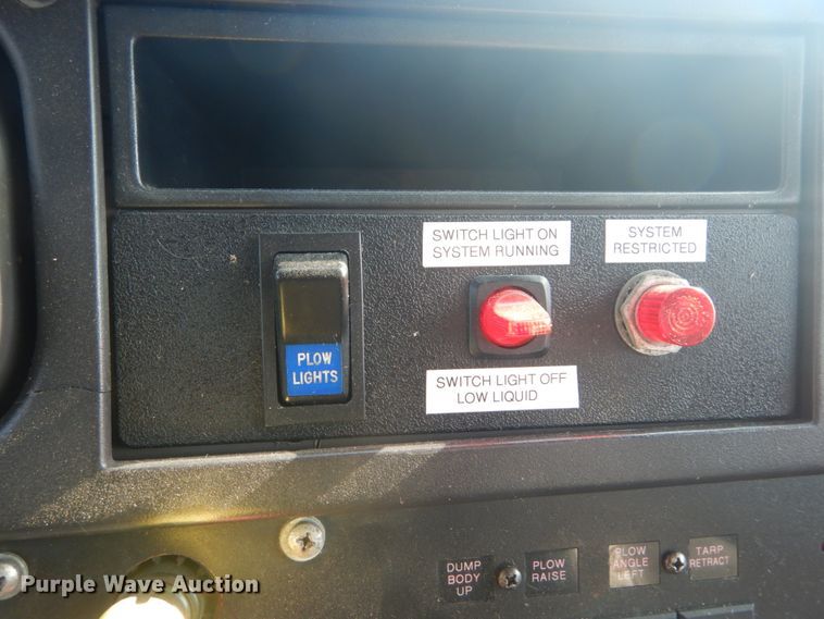 image for item HV9548 2005 Freightliner Business Class M2  dump truck