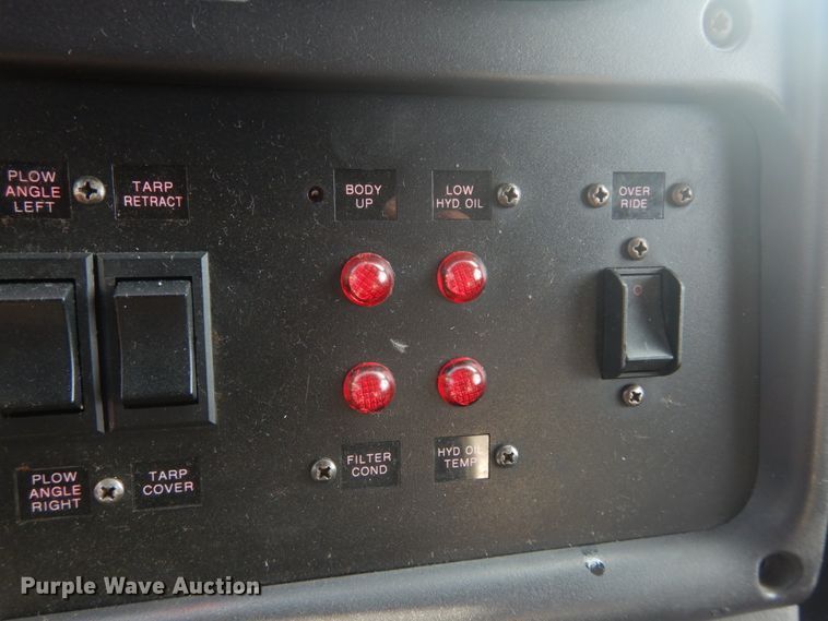 image for item HV9548 2005 Freightliner Business Class M2  dump truck