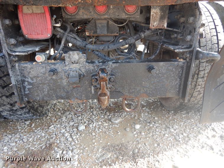 image for item HV9548 2005 Freightliner Business Class M2  dump truck