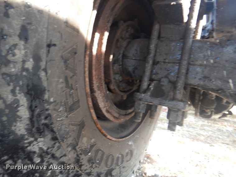 image for item HV9548 2005 Freightliner Business Class M2  dump truck