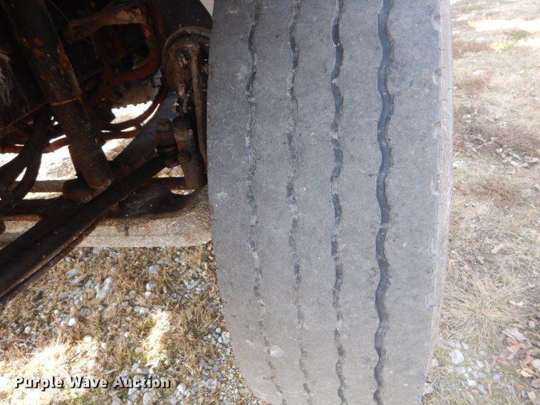 image for item HV9548 2005 Freightliner Business Class M2  dump truck