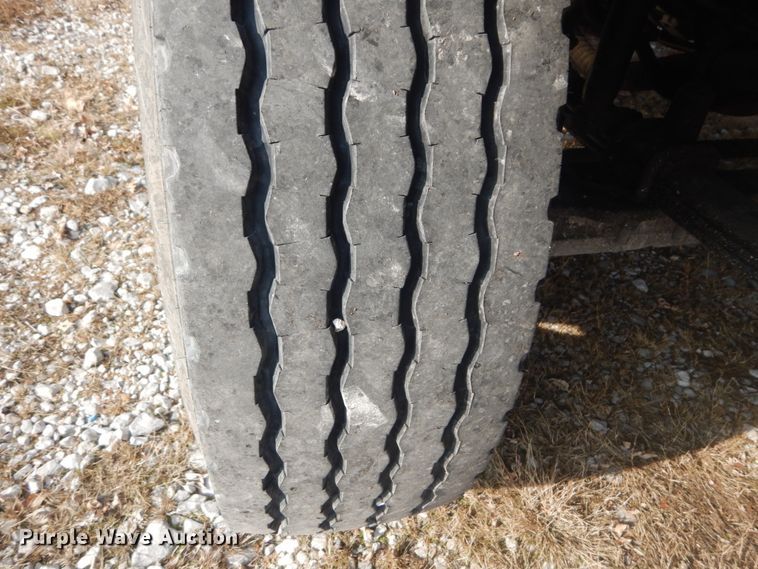 image for item HV9548 2005 Freightliner Business Class M2  dump truck