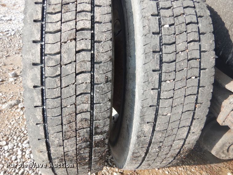 image for item HV9548 2005 Freightliner Business Class M2  dump truck