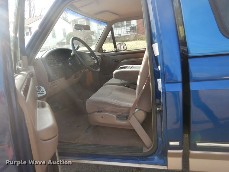 image for item HV9549 1996 Ford F150  pickup truck