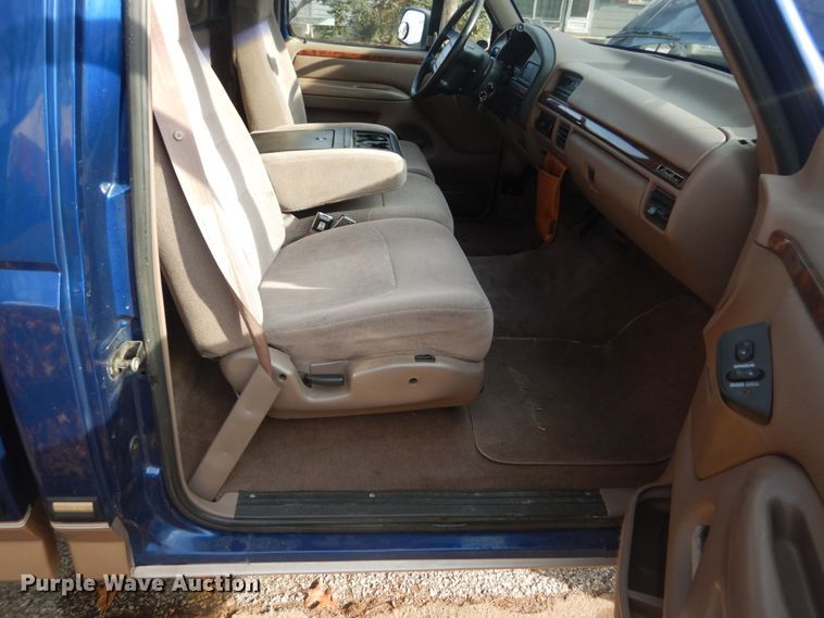 image for item HV9549 1996 Ford F150  pickup truck