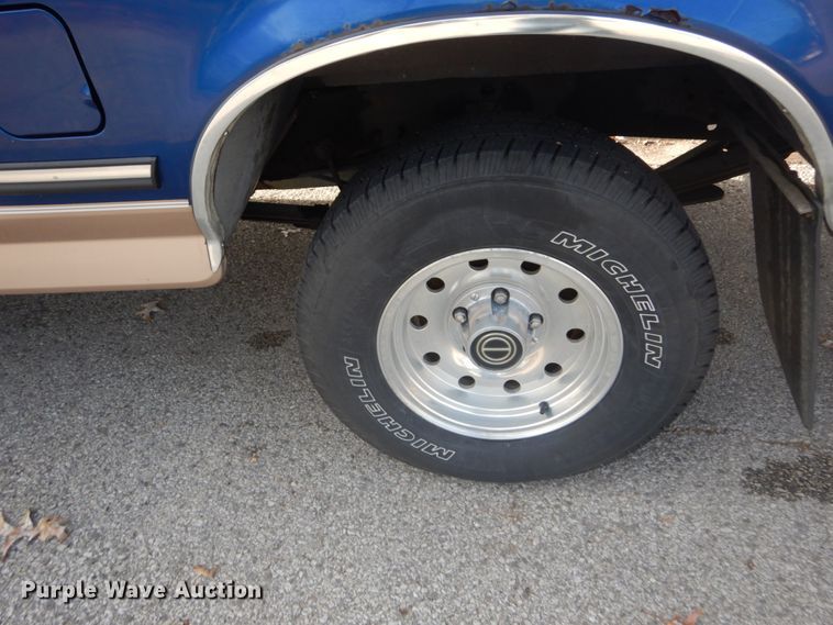 image for item HV9549 1996 Ford F150  pickup truck