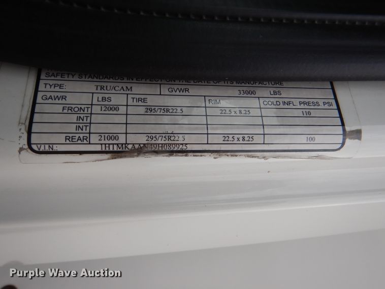 image for item HX9043 2009 International 4400  paper recycling truck