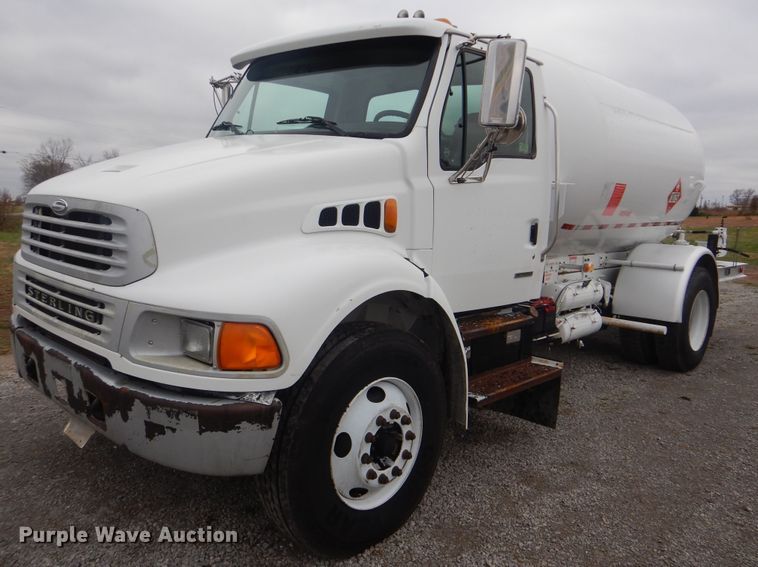 image for item HX9048 2003 Sterling Acterra  fuel truck