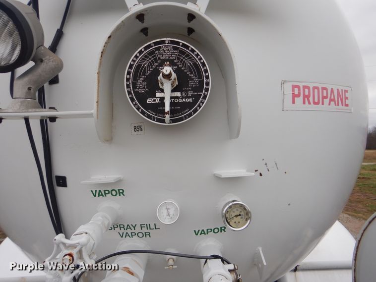 image for item HX9048 2003 Sterling Acterra  fuel truck