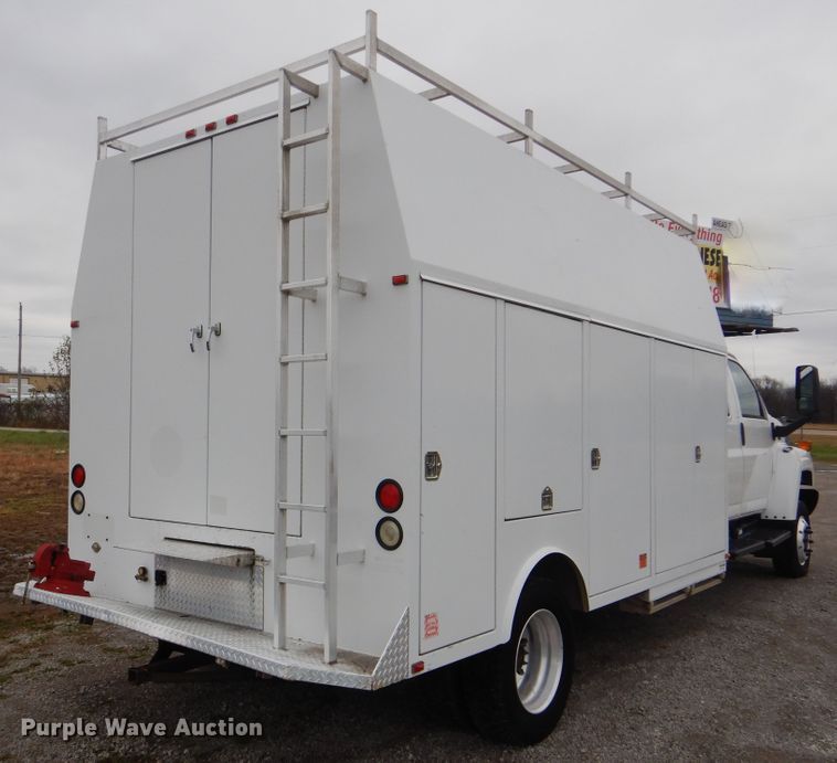image for item HX9049 2008 Chevrolet C5500  utility truck