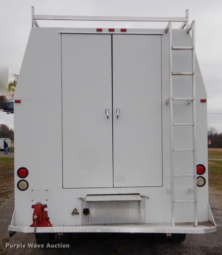 image for item HX9049 2008 Chevrolet C5500  utility truck