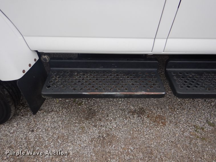 image for item HX9049 2008 Chevrolet C5500  utility truck