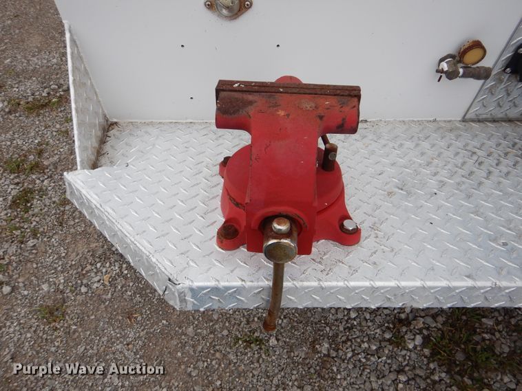 image for item HX9049 2008 Chevrolet C5500  utility truck