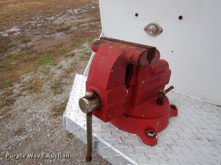 image for item HX9049 2008 Chevrolet C5500  utility truck