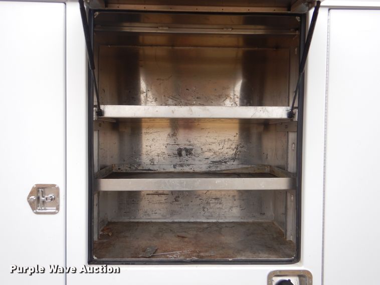 image for item HX9049 2008 Chevrolet C5500  utility truck